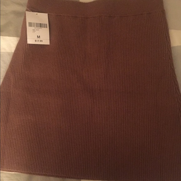 Forever 21 knit skirt, NWT - Picture 5 of 7